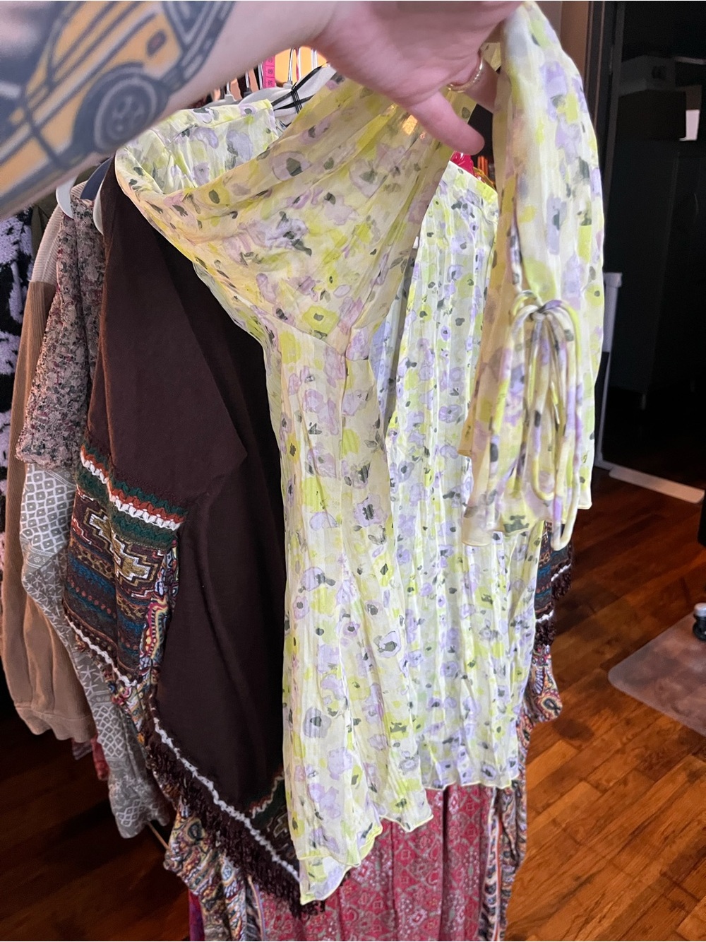 Like new! H&M Yellow/Green/Lavender Floral Tie-Front Blouse - Picture 12 of 16